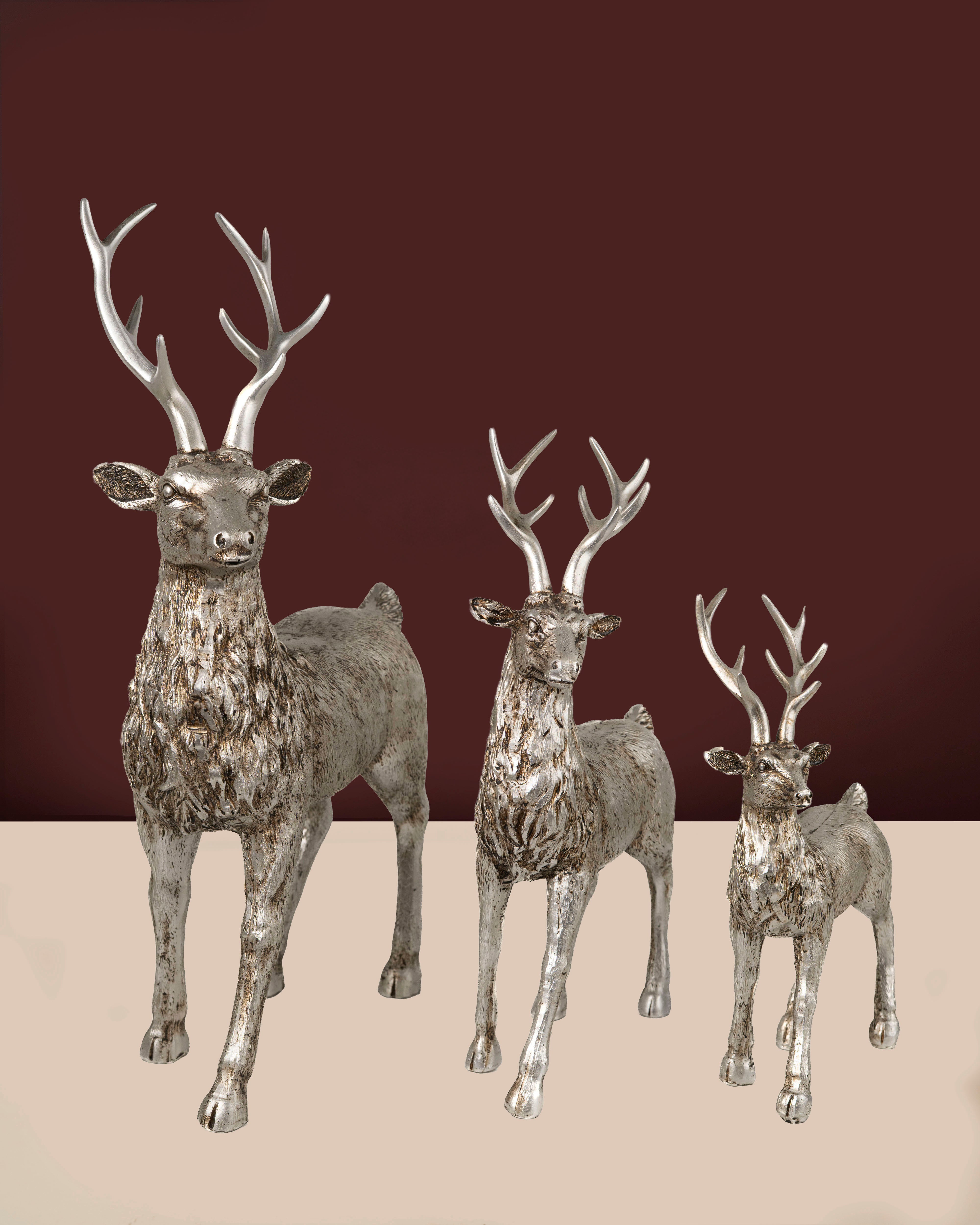 Set of three decorative Reindeer