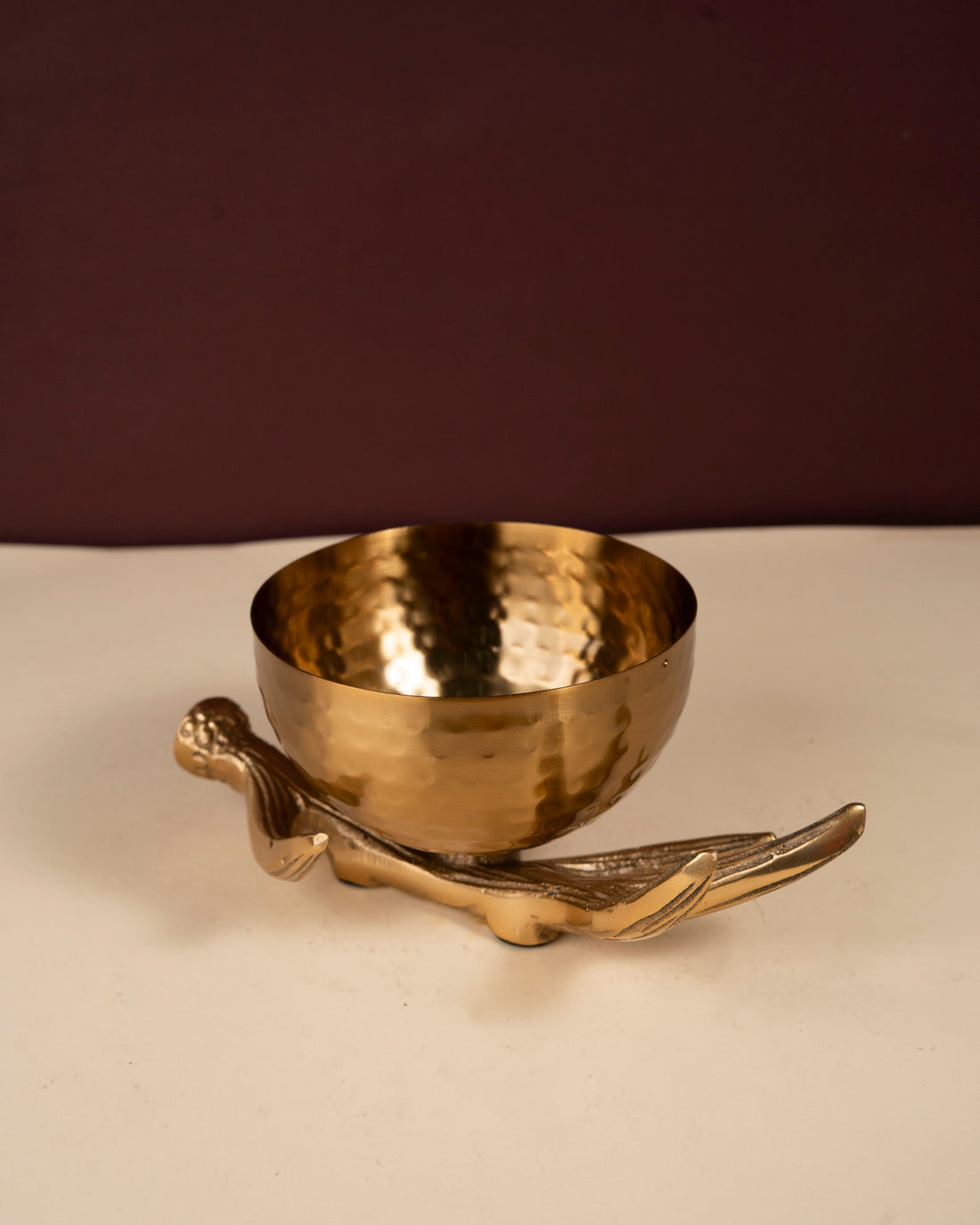 Creative Golden Bowl on Antler Stand (DSCE HAND SILVER 667)